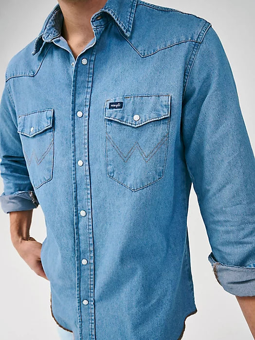 Wrangler Men's Cowboy Cut Long Sleeve Denim Snap Shirt